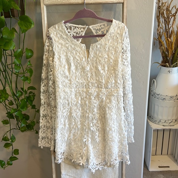 Southern Fried Chics White Lace Long Sleeve Romper - Picture 1 of 4